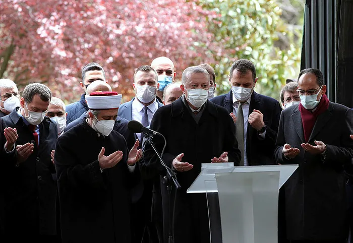 Son dakika: Başkan Erdoğan anıt mezara! Turgut Özal'ın vefatının 28. yılı - 3