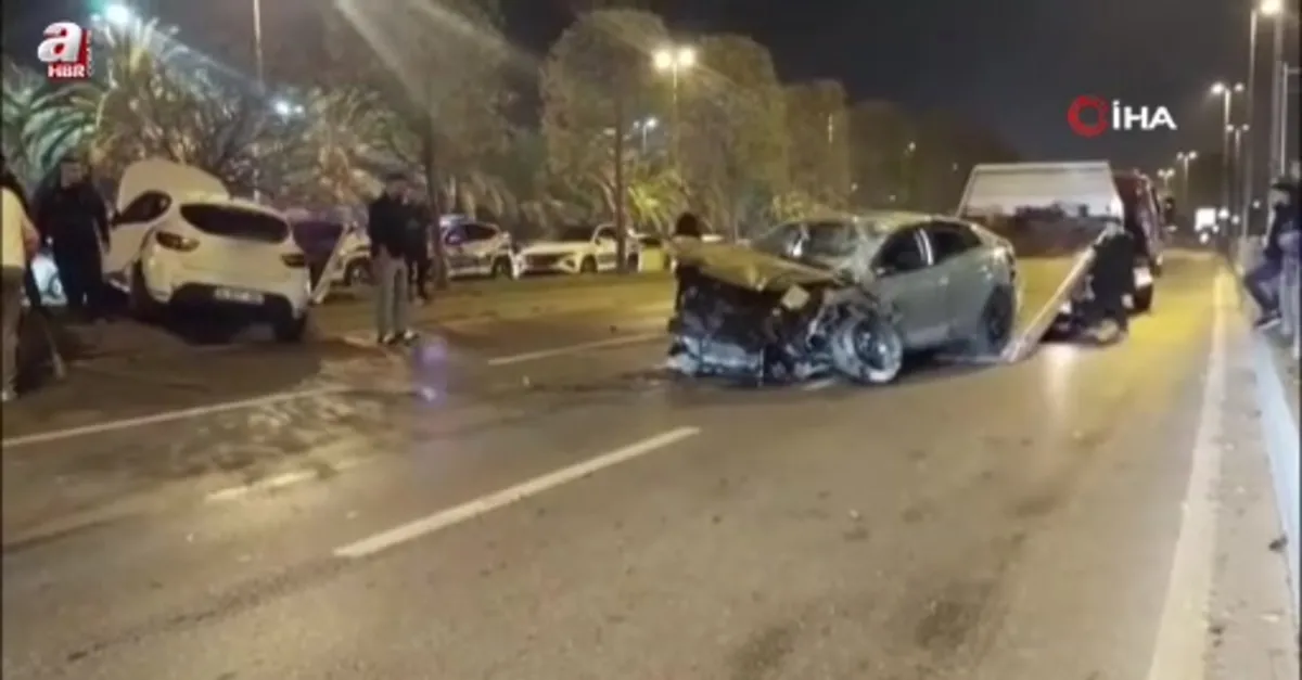 Kartal'da zincirleme kaza: 5 kişi yaralandı