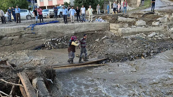 Son dakika: Hazine ve Maliye Bakanlığı duyurdu! Selden etkilenen bölgeler için "mücbir sebep hali" ilan edildi - 2