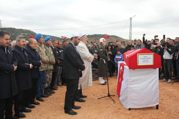 Pençe Kilit şehitlerine veda! Gözyaşları sel oldu