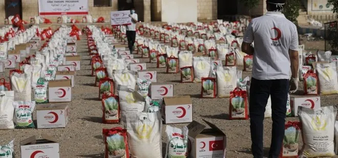 Türk Kızılayı Yemen’de 2 bin gıda kolisi dağıttı