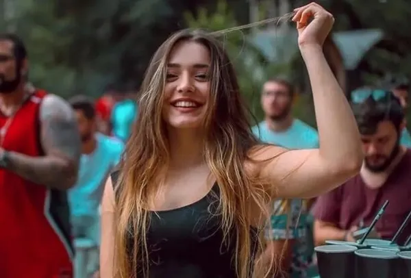 Survivor Elanur Pat kimdir, ne iş yapıyor? Survivor 2023 yarışmacısı Elanur kaç yaşında, nereli?