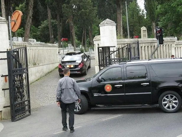 Başkan Erdoğan, anne ve babasının mezarlarını ziyaret etti