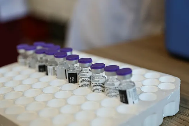 BioNTech'ten aşı açıklaması: Varyantlara karşı değişikliğe gerek yok - 5