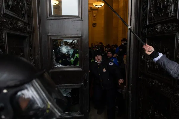 Son dakika | ABD Kongre binasına kanlı baskın! Ölü sayısı yükseliyor - 12
