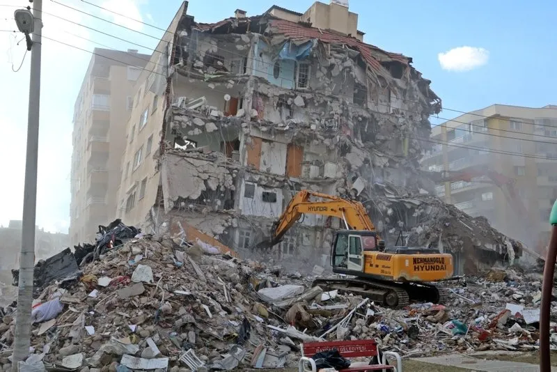 Uzmanlardan Hayat Kurtaran Bilgiler Deprem Aninda Sakin Bu Hatayi Yapmayin