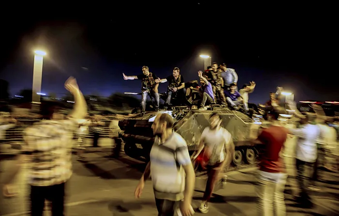 cumhurbaskani-yardimcisi-cevdet-yilmazdan-15-temmuz-mesaji-1720972798966.jpg Cumhurbaşkanı Yardımcısı Cevdet Yılmaz'dan 15 Temmuz mesajı! - 1