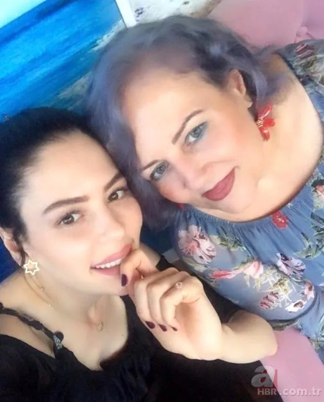 Sinem Kobal'ın annesi güzelliğiyle hayran bıraktı! Kenan İmirzalıoğlu’nun kayınvalidesi Nuray Kobal... 17