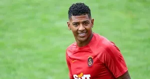 Patrick van Aanholt’a Süper Lig’den talip!