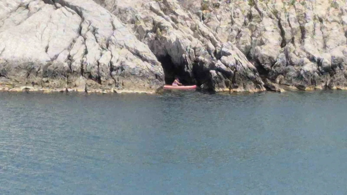 Yasaklı bölgeye giren Rus ekipleri alarma geçirdi