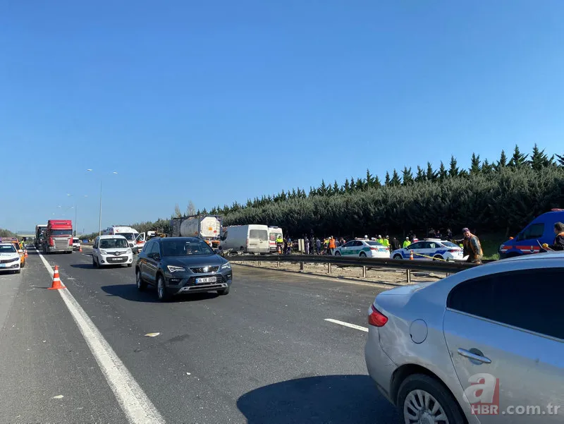 SON DAKİKA | TEM'de can pazarı! Hafriyat kamyonu araçları biçti: 6 ölü, 3 yaralı! İşte kaza anı 5