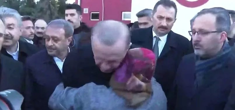 Başkan Erdoğan deprem bölgesinde! Çadırkente ve hastaneye "geçmiş olsun" ziyareti