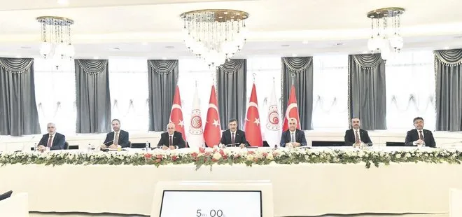 Herkes elini taşın altına uzatacak! Ekonomi ve İstişare Toplantısı’ndan enflasyonla topyekün mücadele kararı!