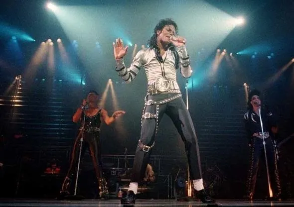 Michael Jackson hakkında şok eden cinsel taciz iddiaları! Mağdurlar her şeyi tek tek anlattı
