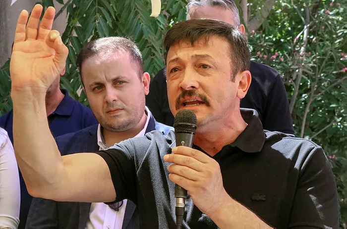 Son dakika: CHP ve HDP’den İzmir’de ortak miting! Tepki yağıyor: Kandil’e selam vererek seçim için düğmeye basıldı