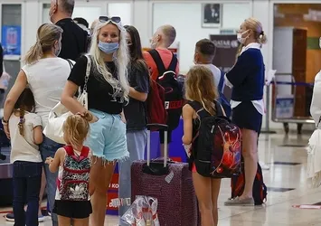 Moskova'dan Antalya'ya son bilet 11 bin dolara satıldı! Ruslar Türkiye'ye akın ediyor