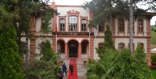 Bilecik Belediyesinde rüşvet skandalı! CHP'li başkan Semih Şahin'in uzaklaştırma süresi uzadı - 1