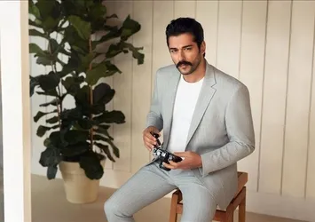 Kuruluş Osman'ın yıldızı Burak Özçivit'e Rusya'da yoğun ilgi! Hayranları akın etti