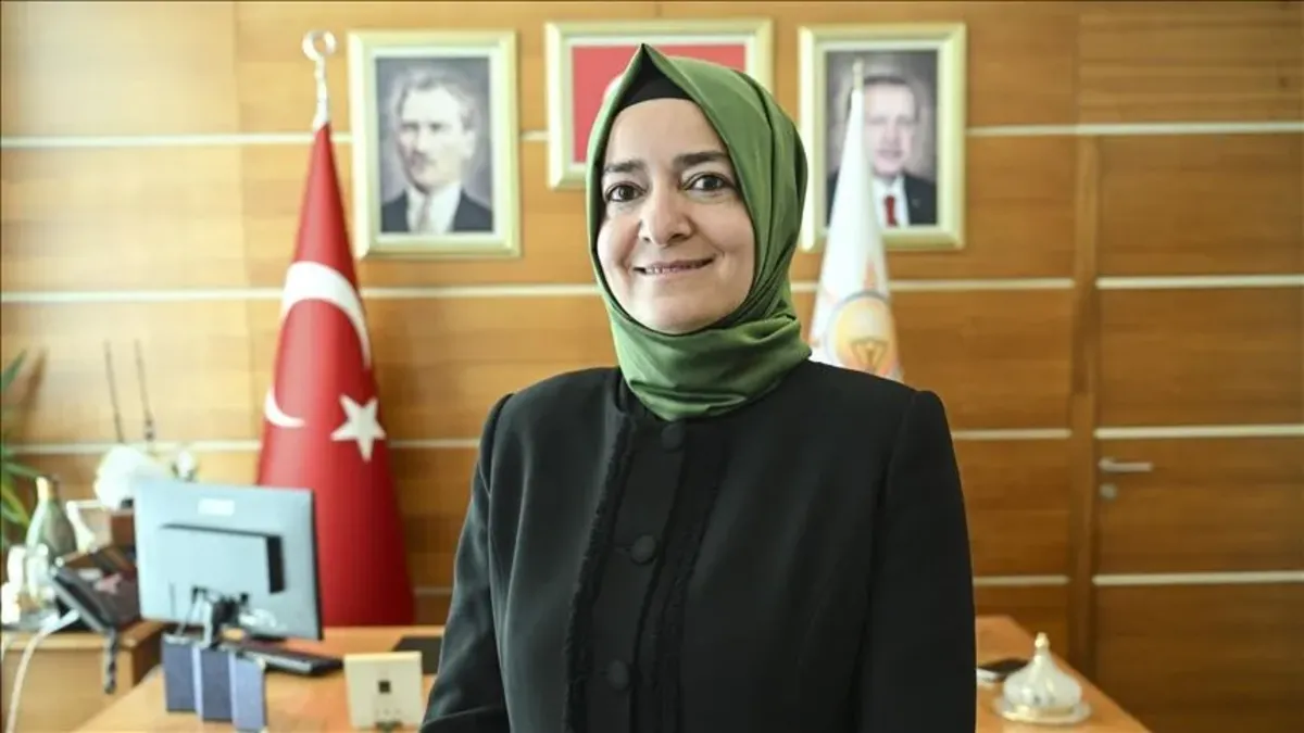 AK Parti Genel Başkan Yardımcısı Fatma Betül Sayan Kaya görevinden istifa etti