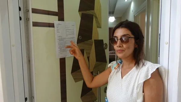 hamile-eltisinin-evine-cilingirle-girdi-aile-birbirine-girdi-1630674427861.jpg Hamile eltisinin evine çilingirle girdi! Aile birbirine girdi - 3