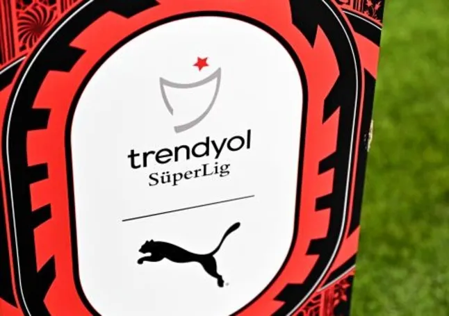 Süper Lig'de 34. hafta heyecanı liderin maçıyla başlıyor! İşte maçların programı