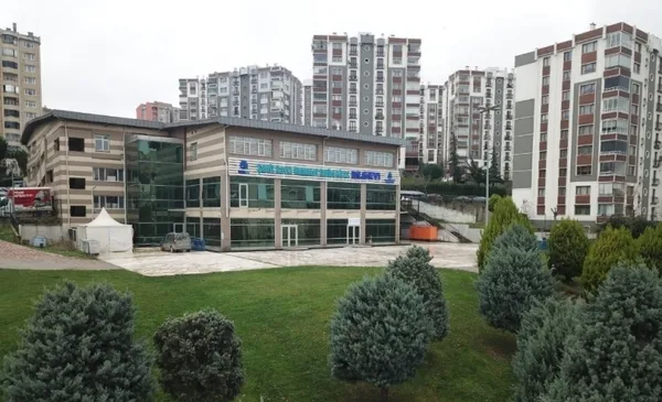zorbalikta-zirve-ibb-binlerce-basaksehirlinin-egitim-aldigi-bilgievinin-ruhsatini-iptal-etti-1616078413314.jpg Zorbalıkta zirve: İBB binlerce Başakşehirli’nin eğitim aldığı Şehit Savcı Mehmet Selim Kiraz Bilgievi’nin ruhsatını iptal etti! - 3