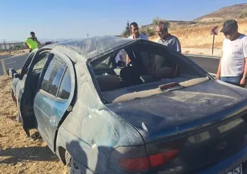 Otomobil takla attı! Korkunç kazada yaralanan olmadı