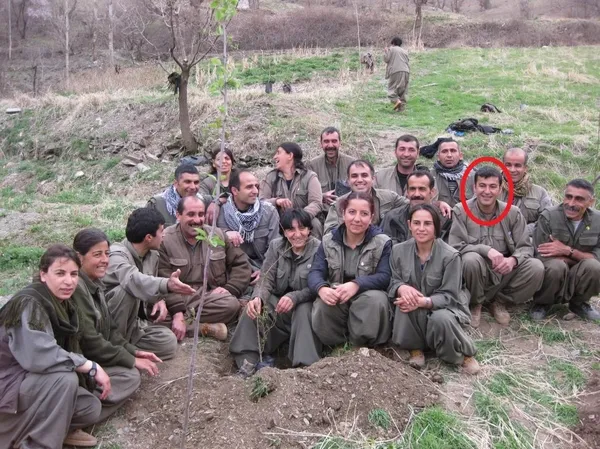 MİT’ten Irak’ın kuzeyinde nokta operasyon! PKK’nın sözde Süleymaniye sorumlularından Hüsnü Kümek öldürüldü....