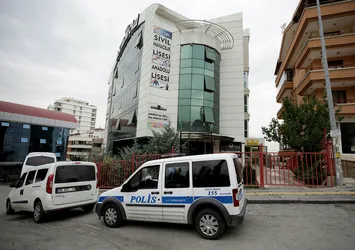 Özel Akıllı Okullar'a FETÖ operasyonu