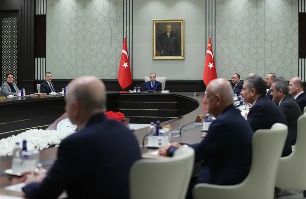 Kabine Toplantısı sonrası Başkan Erdoğan’dan FLAŞ seçim açıklaması ve milyonlara müjdeli haberler