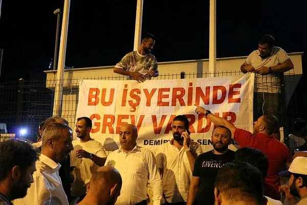 1690784921503.jpeg İzmir'de metro ve tramvay işçileri grevde! Ulaşımda şalterler indi vatandaş CHP'li belediye ve Tunç Soyer'e öfke kustu
