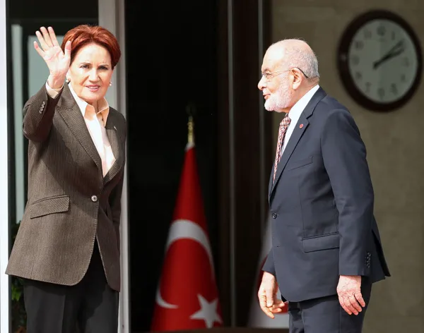 Meral Akşener kritik toplantı sonrası 6'lı koalisyonu yerden yere vurdu: İYİ Parti kıskaca alınmıştır boyun eğmeyiz - 3