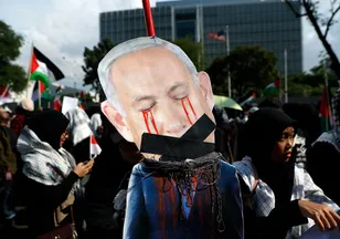 Netanyahu Trump’ı nasıl kullandı?