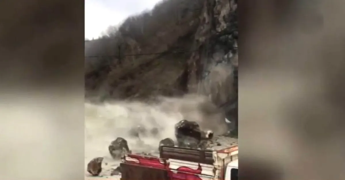 Giresun’da korku dolu anlar! Heyelan anı böyle görüntülendi (VİDEO)