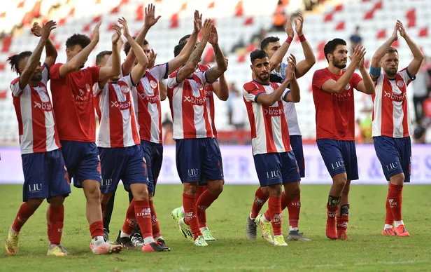 Antalyaspor Trabzonspor maçı saat kaçta? Süper Lig 16. hafta Antalyaspor TS maçı hangi kanalda? - 1
