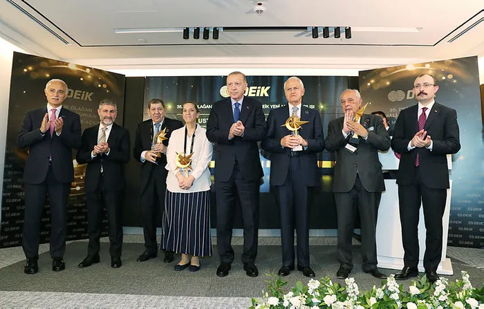 baskan-erdogandan-kemal-kilicdarogluna-sert-yanit-15-temmuzda-beni-kacirtamadiniz-kendin-fetoculer-sayesinde-k-1653666282178.jpg Başkan Erdoğan'dan Kemal Kılıçdaroğlu'na sert yanıt: 15 Temmuz’da beni kaçırtamadınız! Kendin FETÖ’cüler sayesinde kaçtın - 2