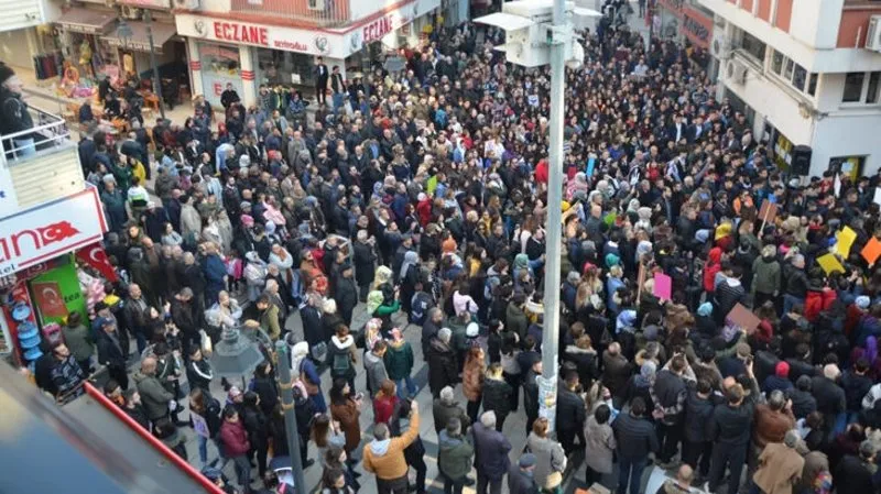 Ordu Da Binlerce Kisi Canice Oldurulen Ceren Ozdemir Icin Toplandi