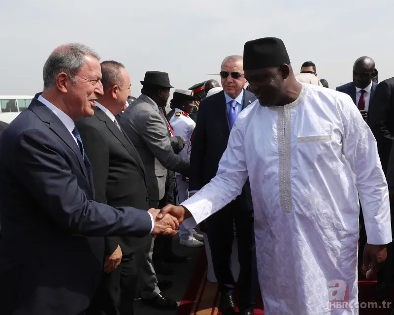 Başkan Erdoğan Gambiya’da resmi törenle karşılandı 6