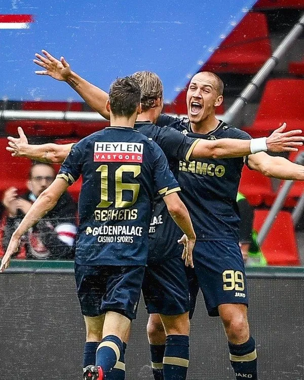 michael-frey-standard-liegee-70-dakikada-5-gol-atti-1628429571716.jpeg Fenerbahçe'nin eski futbolcusu Michael Frey Standard Liege'e 70 dakikada 5 gol attı - 1