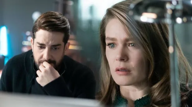 Camdaki Kız yeni bölüm neden yok? Camdaki bu akşam var mı, yok mu? 6 Ocak Kanal D yayın akışı...