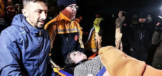 Kahramanmaraş’taki depremde yaralanan vatandaşlar İstanbul’a getirildi! Başakşehir Çam ve Sakura Şehir Hastanesi’nde tedavilerine başlandı