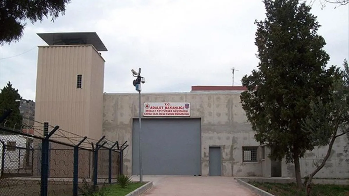 DEM Parti heyeti İmralı Adası'na gitti