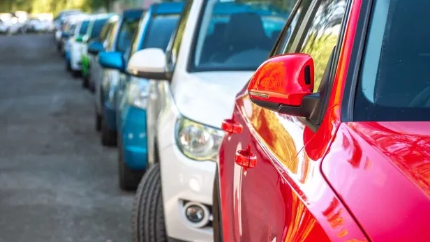 Önümüzdeki ay zam beklenmiyor! Fahiş fiyat artışları birden kesildi! İkinci el araç piyasasında durgunluk satışları etkiledi