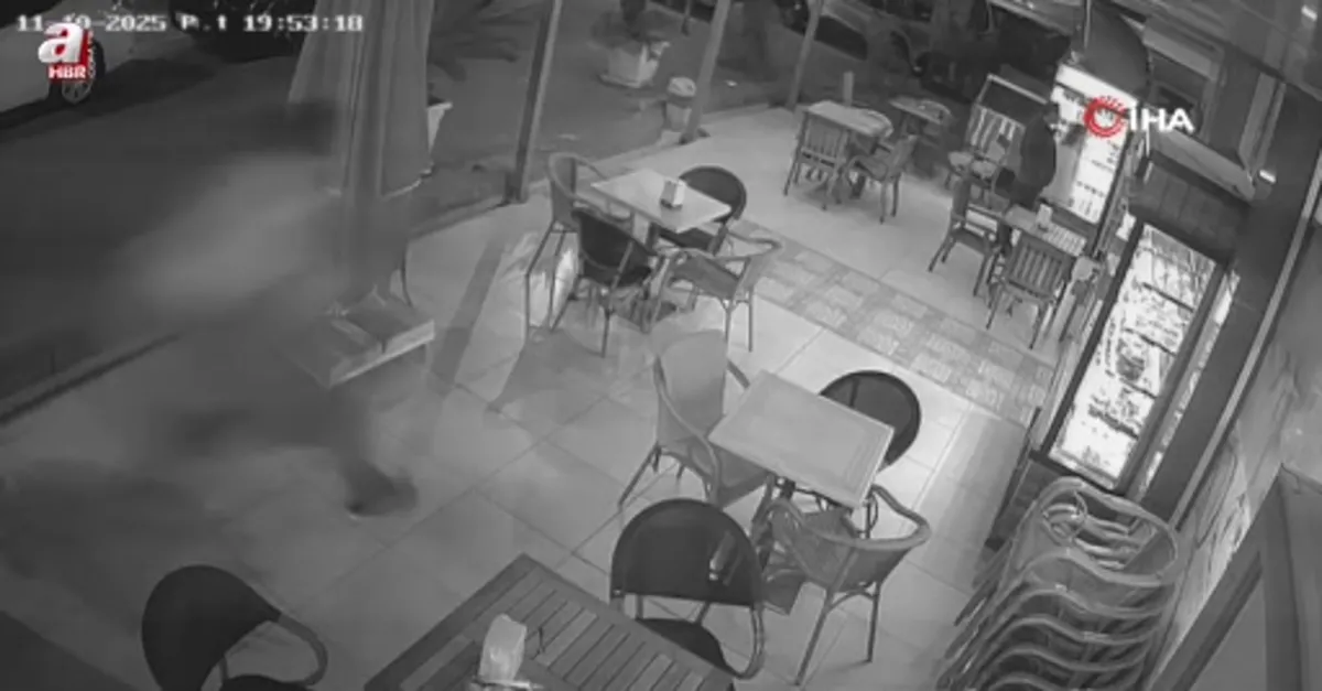 Pastanede dehşet anları kamerada