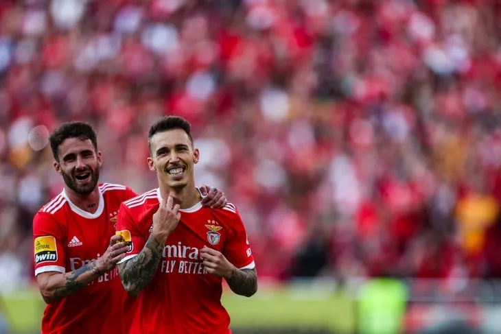 Benfica Portekiz şampiyonu! 4 yıl aradan sonra kupa hasretine son verdi
