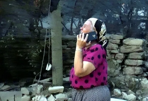 antalyadaki-buyuk-yanginda-evi-kul-olmustu-boyle-aci-mi-olur-allahim-diye-aglayan-kadin-yeni-evine-kavustu-1672998294167.jpg