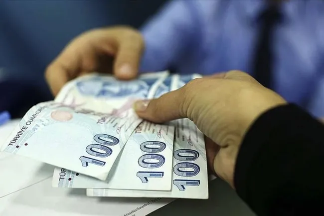 2023un-asgari-ucreti-belli-oldu-vatandas-asgari-ucrete-ne-diyor-1671712764182.jpg 2023’ün asgari ücreti belli oldu! Vatandaş asgari ücrete ne diyor? - 4