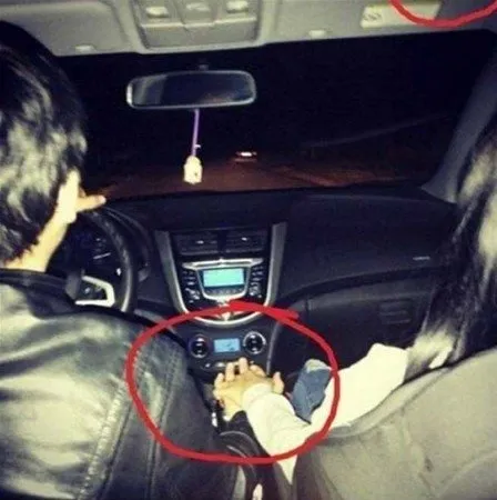 arabada el ele tutusan cift soku yasadi