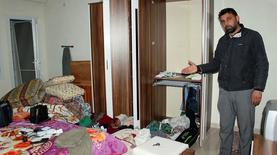 Evine Hirsiz Girdi Komsularina Isyan Etti Ahaber Video Izle