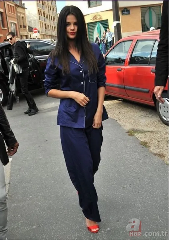 Selena Gomez hastaneye kaldırıldı! Selena Gomez'e ne oldu? 13